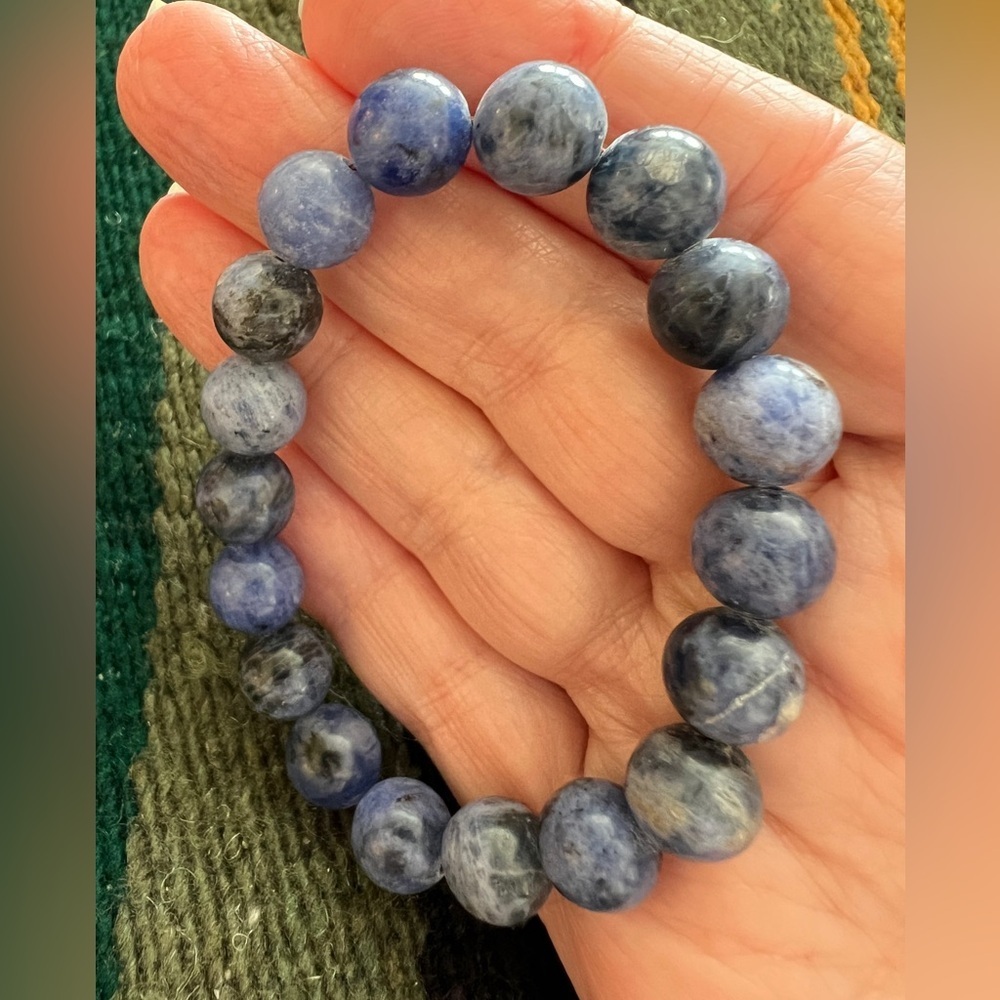 ❤️ 12mm Sodalite Gemstone Handcrafted Artisan Stretch Bracelet Southwestern - Picture 5 of 7